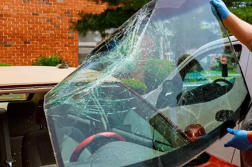 What Happens If Windshield Cracks All The Way